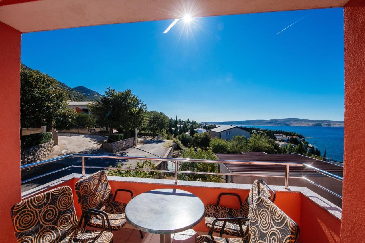 Apartments Amari Starigrad Paklenica Εξωτερικό φωτογραφία